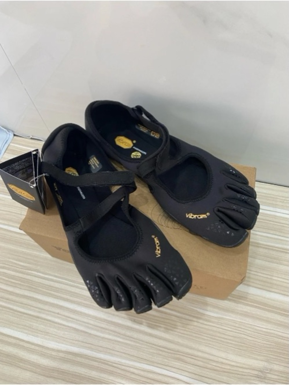 Vibram Women's FiveFingers Black Mary Jane Toe Shoes